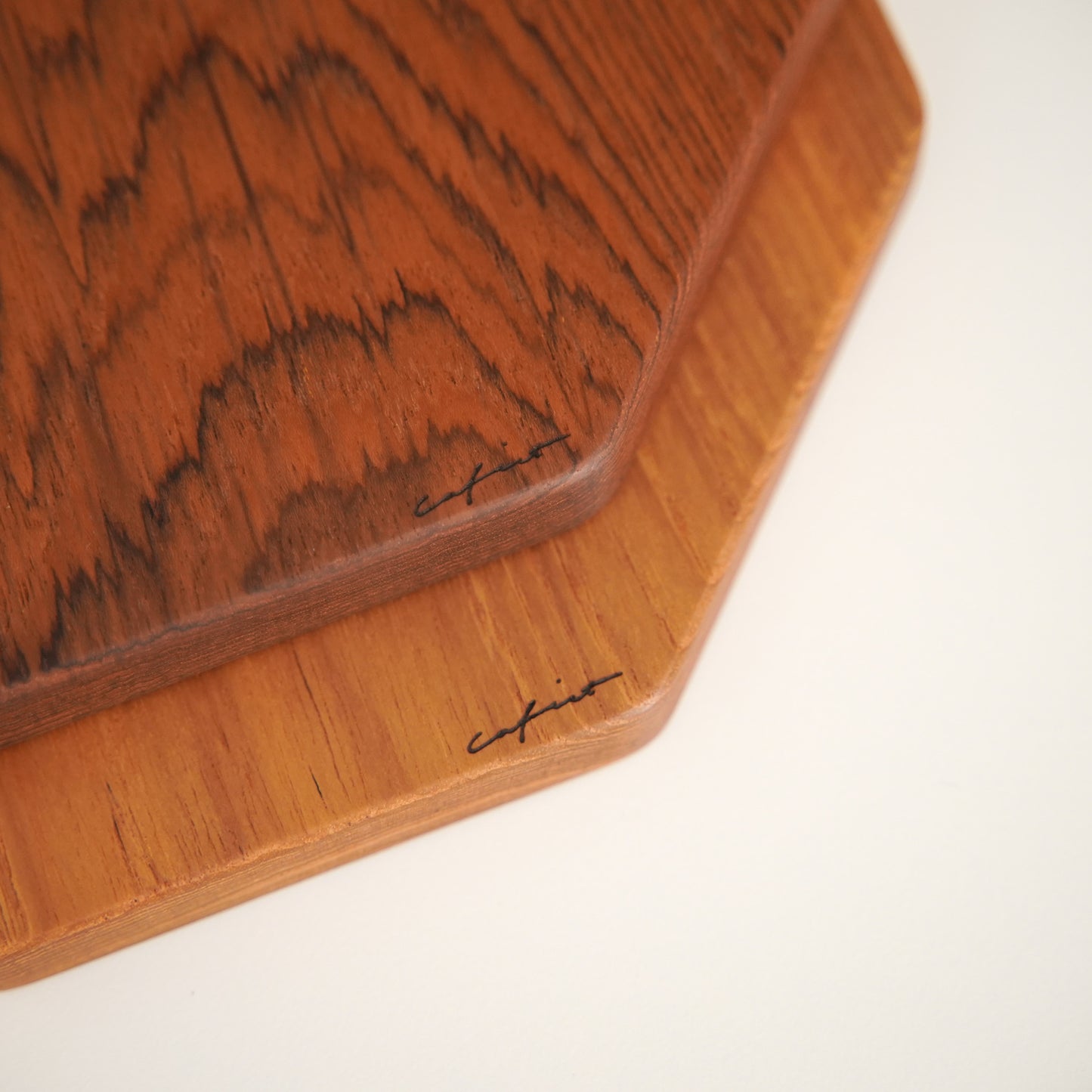 オクタゴナル カッティングボード