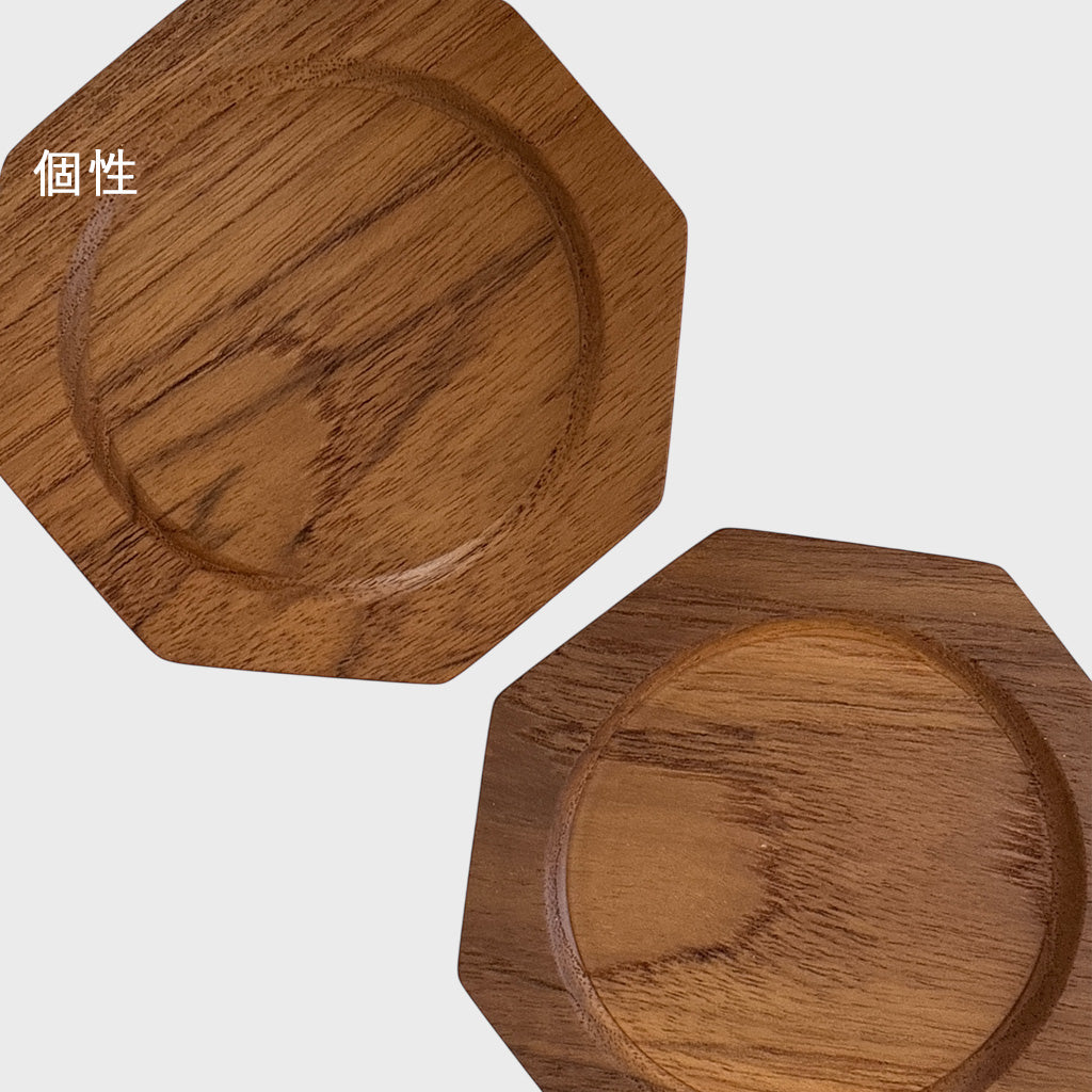 チークのコースター